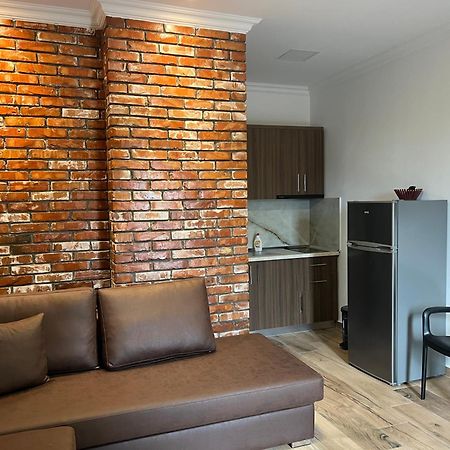 Hotel Brifs Shëngjin Kültér fotó