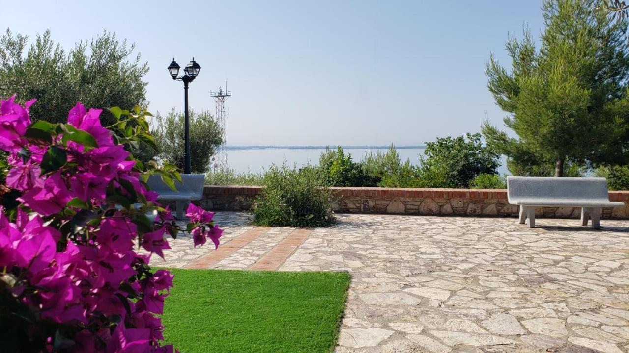 Hotel Brifs Shëngjin Kültér fotó