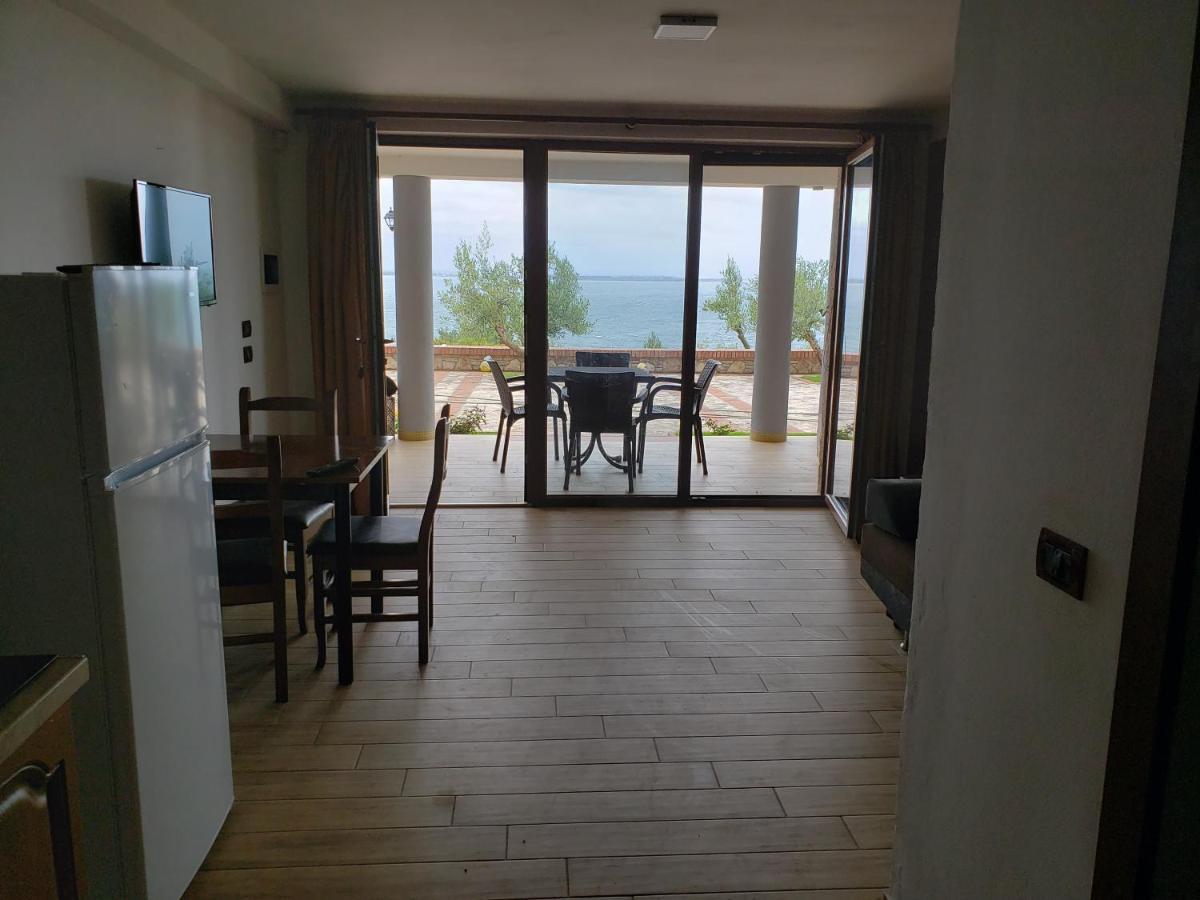 Hotel Brifs Shëngjin Kültér fotó