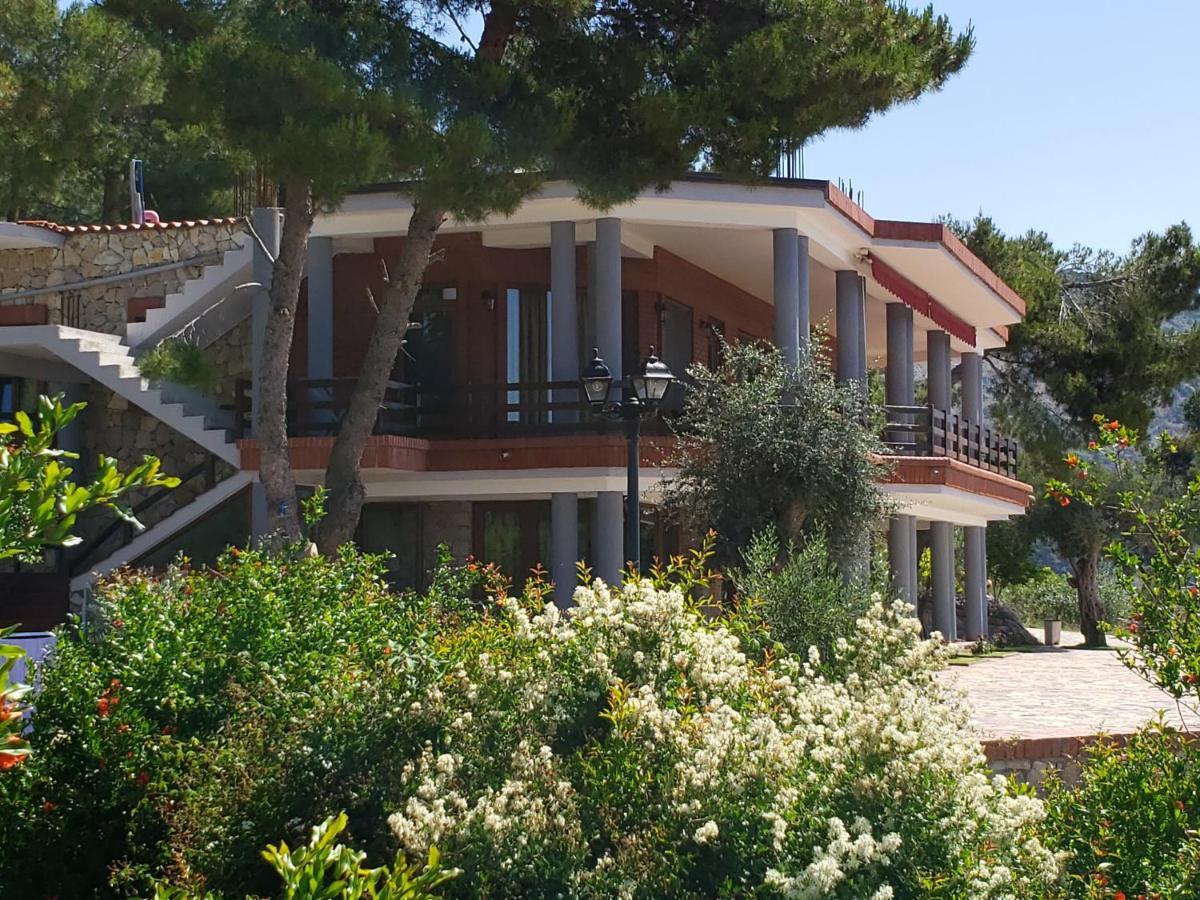 Hotel Brifs Shëngjin Kültér fotó